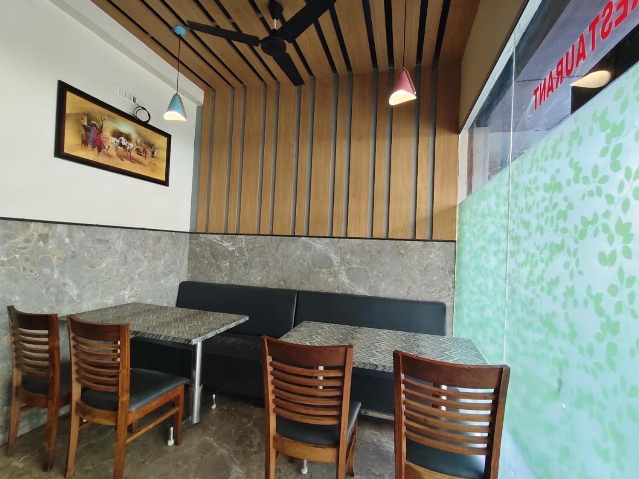 Hotel Pragati Inn Ahmednagar Eksteriør billede