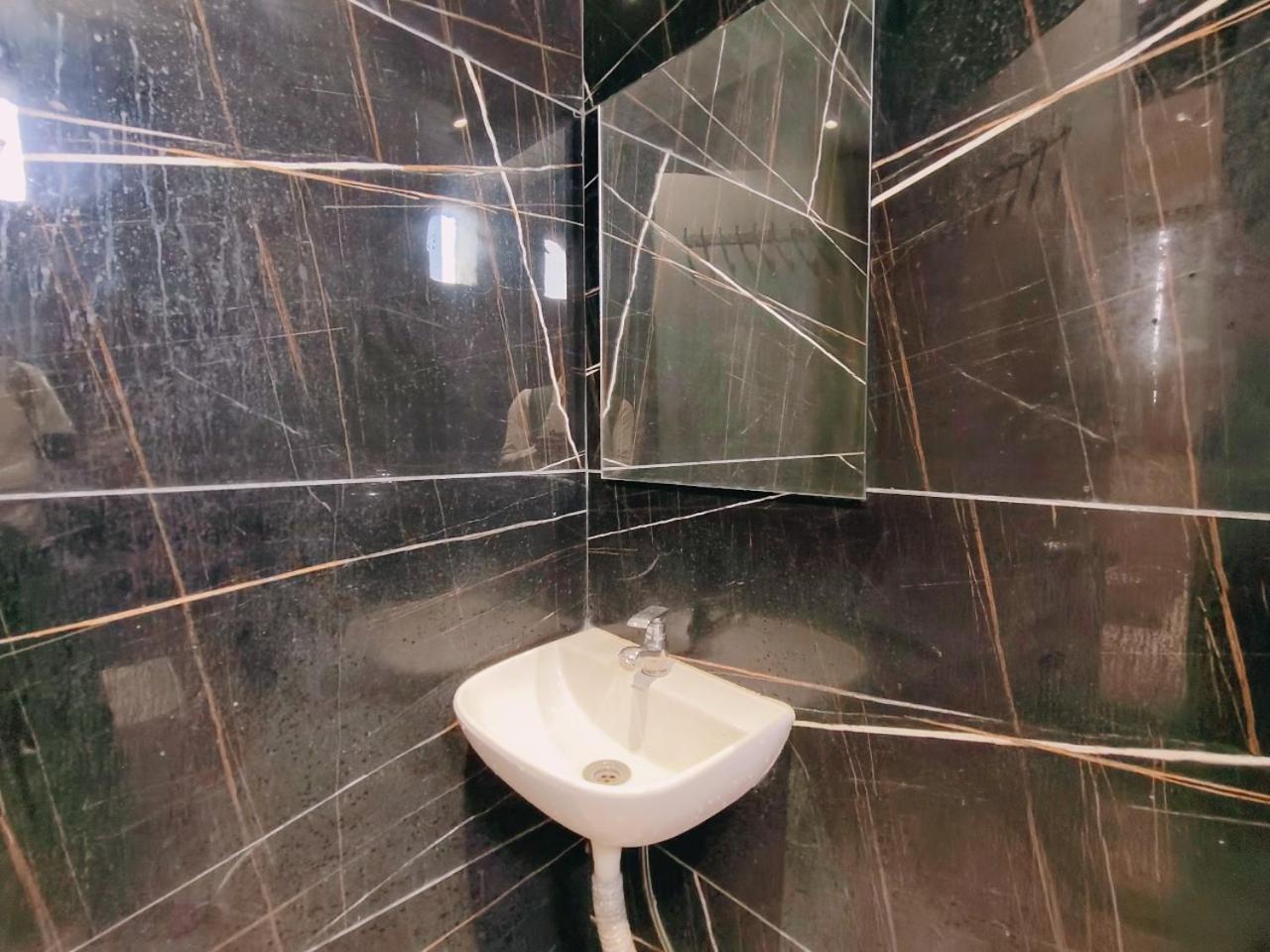 Hotel Pragati Inn Ahmednagar Eksteriør billede